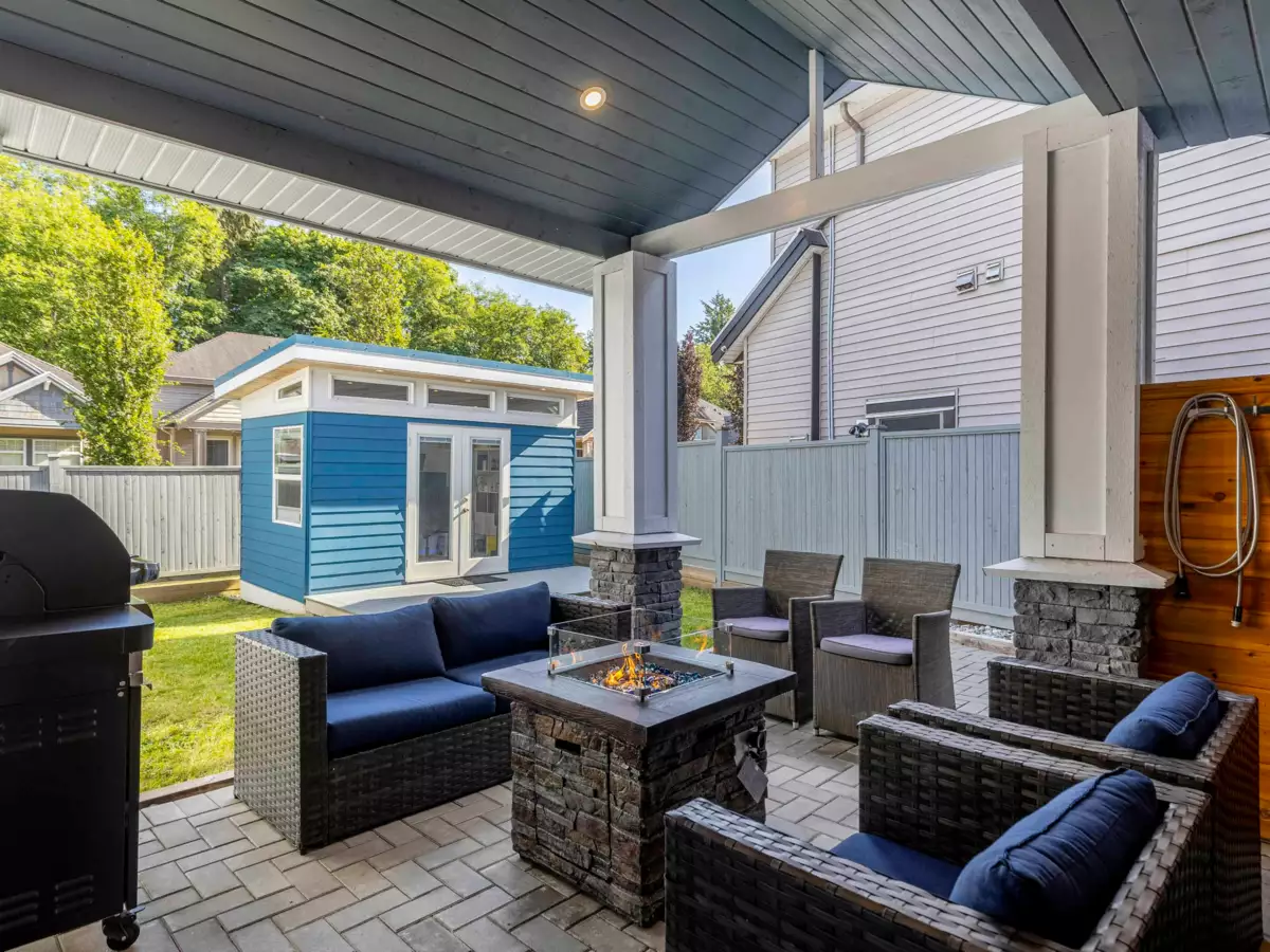 Hot Tub / Spa Photo of 6455 143rd Street, Surrey, BC