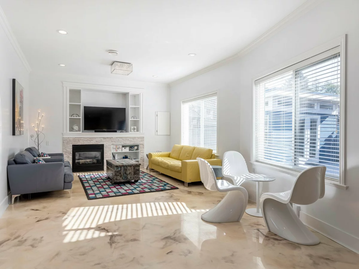 Kitchen Island Photo of 6455 143rd Street, Surrey, BC