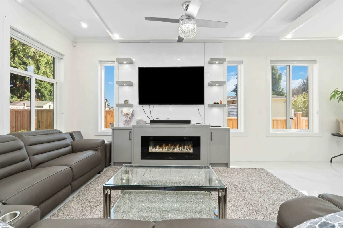 Family Room Photo of 7688 115a Street, Delta, BC