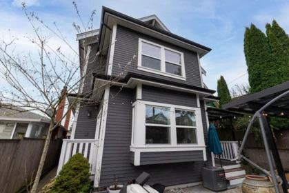 1371 E 13th Avenue, Vancouver, BC, Vancouver — Half Duplex for sale