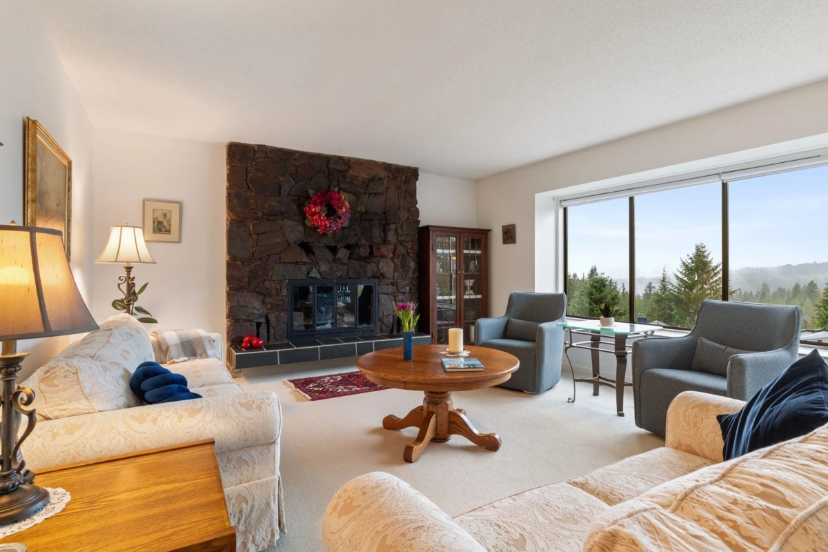 Family Room Photo of 5508 Molina Road, North Vancouver, BC