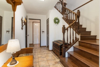 Entry Foyer Photo of 5508 Molina Road, North Vancouver, BC