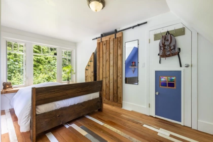 Bedroom 4 Photo of 6121 Golf Course Road, Sechelt, BC
