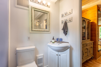 Walk-In Closet Photo of 6121 Golf Course Road, Sechelt, BC