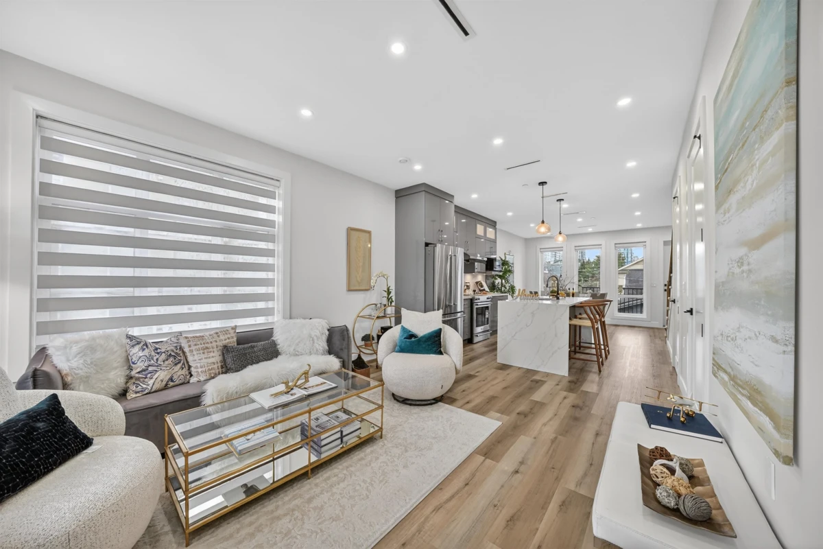 Living Room Photo of 516 W 60th Avenue, Vancouver, BC