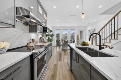 Breakfast Nook Photo of 516 W 60th Avenue, Vancouver, BC