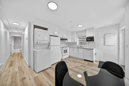 Garage Interior Photo of 516 W 60th Avenue, Vancouver, BC