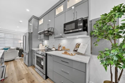 Pantry Photo of 516 W 60th Avenue, Vancouver, BC