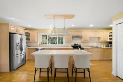 Breakfast Nook Photo of 31553 Brookside Avenue, Abbotsford, BC