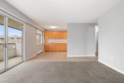 302 9477 Cook Street, Chilliwack, BC, Chilliwack — Apartment/Condo for sale