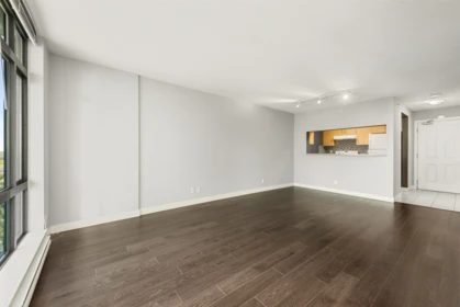 1203 3660 Vanness Avenue, Vancouver, BC, Vancouver — Apartment/Condo for sale