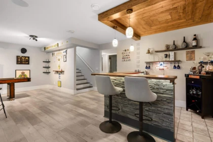 Garage Interior Photo of 24 46213 Hakweles Road, Chilliwack, BC