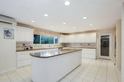 Kitchen Island Photo of 8831 Foster Road, Richmond, BC