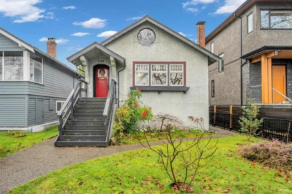 Breakfast Nook Photo of 3174 W 10th Avenue, Vancouver, BC