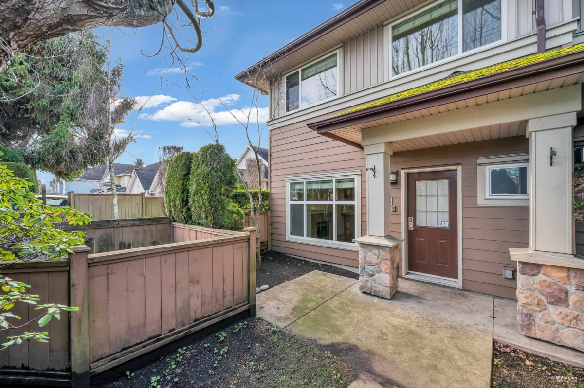 Living Room Photo of 1 8311 No. 2 Road, Richmond, BC