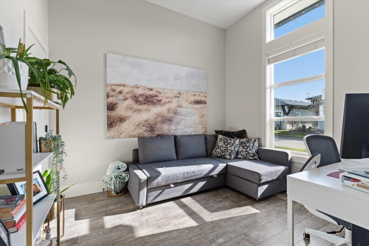 Family Room Photo of 34 46213 Hakweles Road, Chilliwack, BC