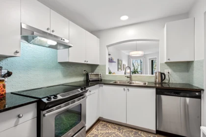 Guest Bathroom Photo of 205 2439 Wilson Avenue, Port Coquitlam, BC