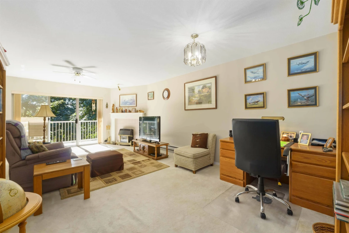 Family Room Photo of 38 3380 Gladwin Road, Abbotsford, BC