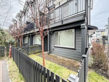 Swimming Pool Photo of 44 9680 Alexandra Road, Richmond, BC