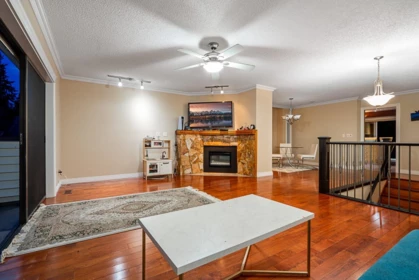Breakfast Nook Photo of 949 Lynwood Avenue, Port Coquitlam, BC