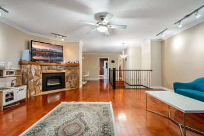 Pantry Photo of 949 Lynwood Avenue, Port Coquitlam, BC