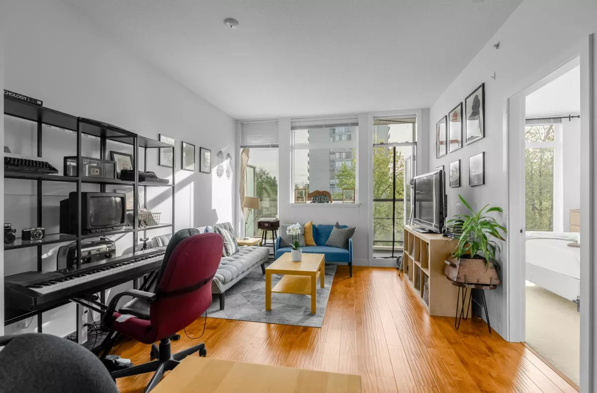 Dining Area Photo of 409 5692 Kings Road, Vancouver, BC
