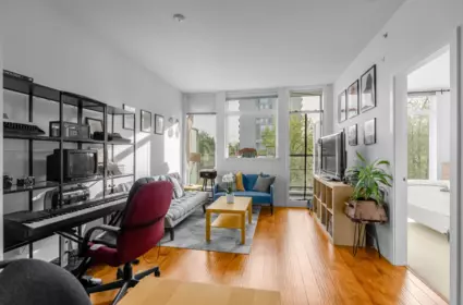 409 5692 Kings Road, Vancouver, BC, Vancouver — Apartment/Condo for sale