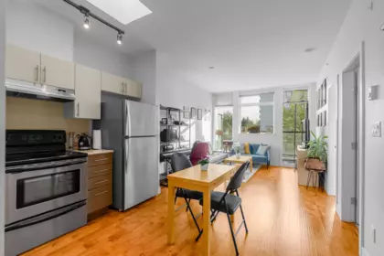 409 5692 Kings Road, Vancouver, BC, Vancouver — Apartment/Condo for sale