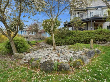 Hot Tub / Spa Photo of 1481 Shaughnessy Place, Gibsons, BC