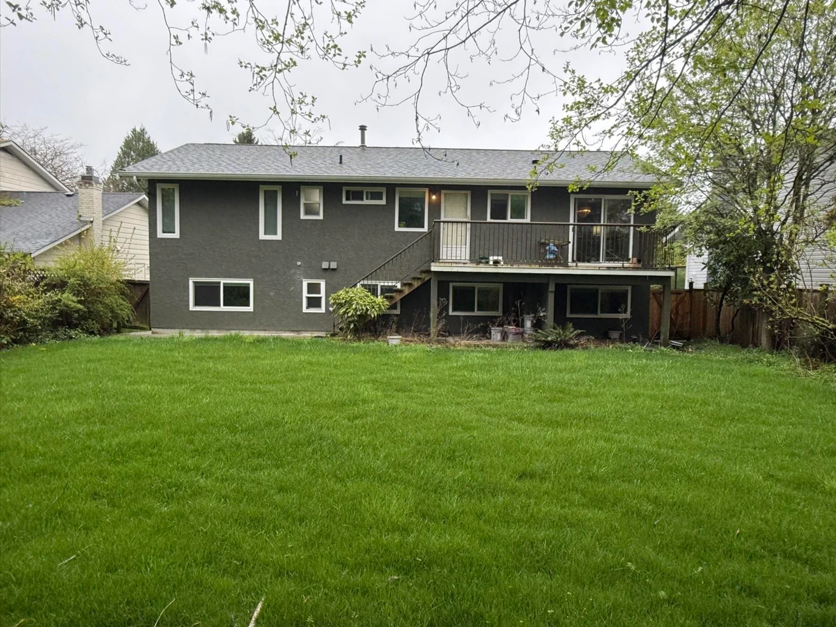 Dining Area Photo of 14575 18 Avenue Avenue, Surrey, BC