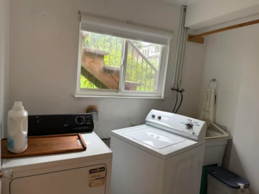 Basement Recreation Room Photo of 14575 18 Avenue Avenue, Surrey, BC
