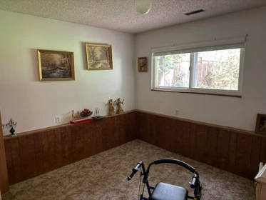 Guest Bathroom Photo of 14575 18 Avenue Avenue, Surrey, BC