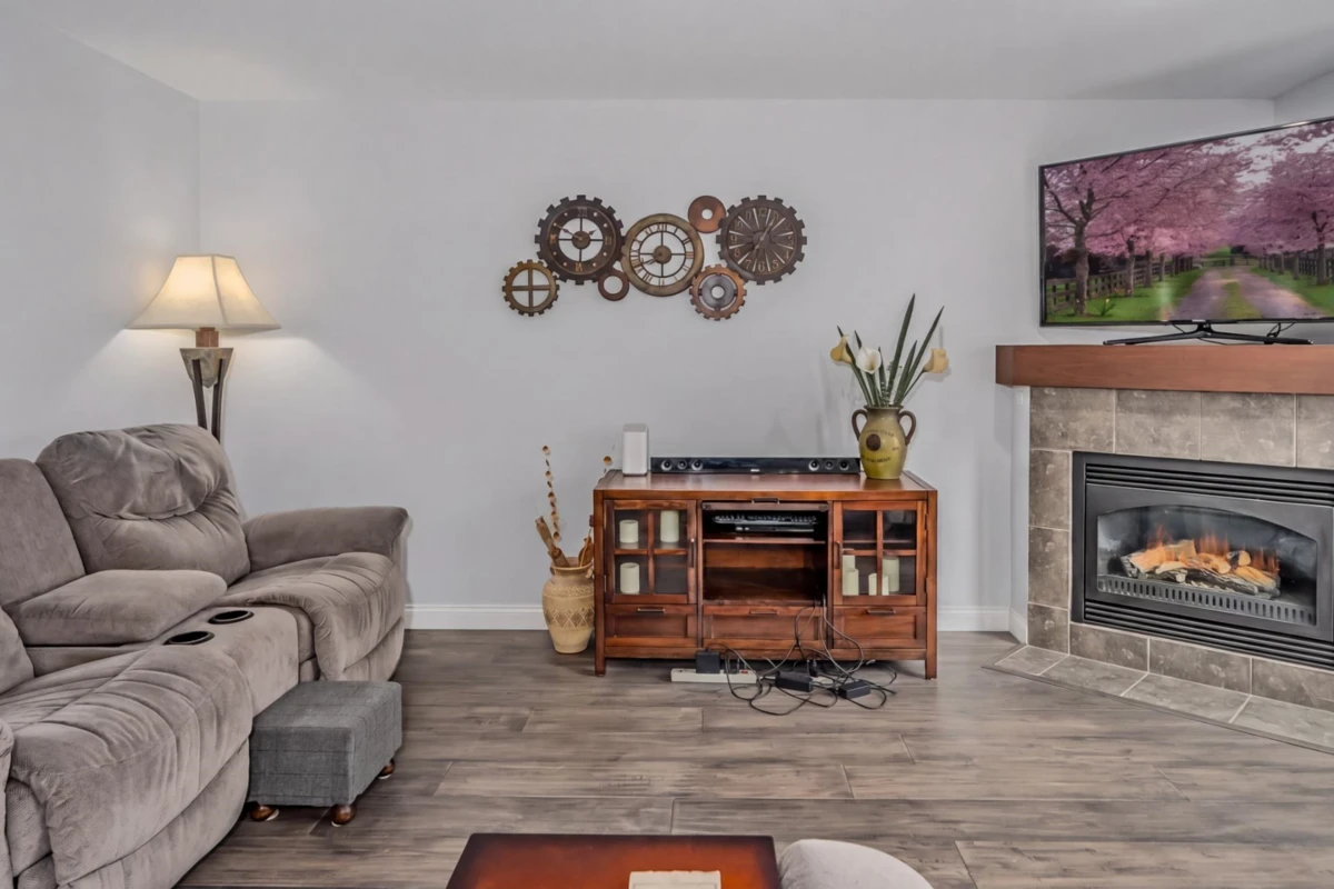 Family Room Photo of 81 32777 Chilcotin Drive, Abbotsford, BC