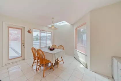 Office / Den Photo of 6758 Kitchener Street, Burnaby, BC