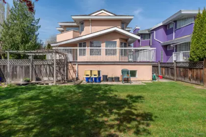 Outdoor Kitchen Photo of 6758 Kitchener Street, Burnaby, BC