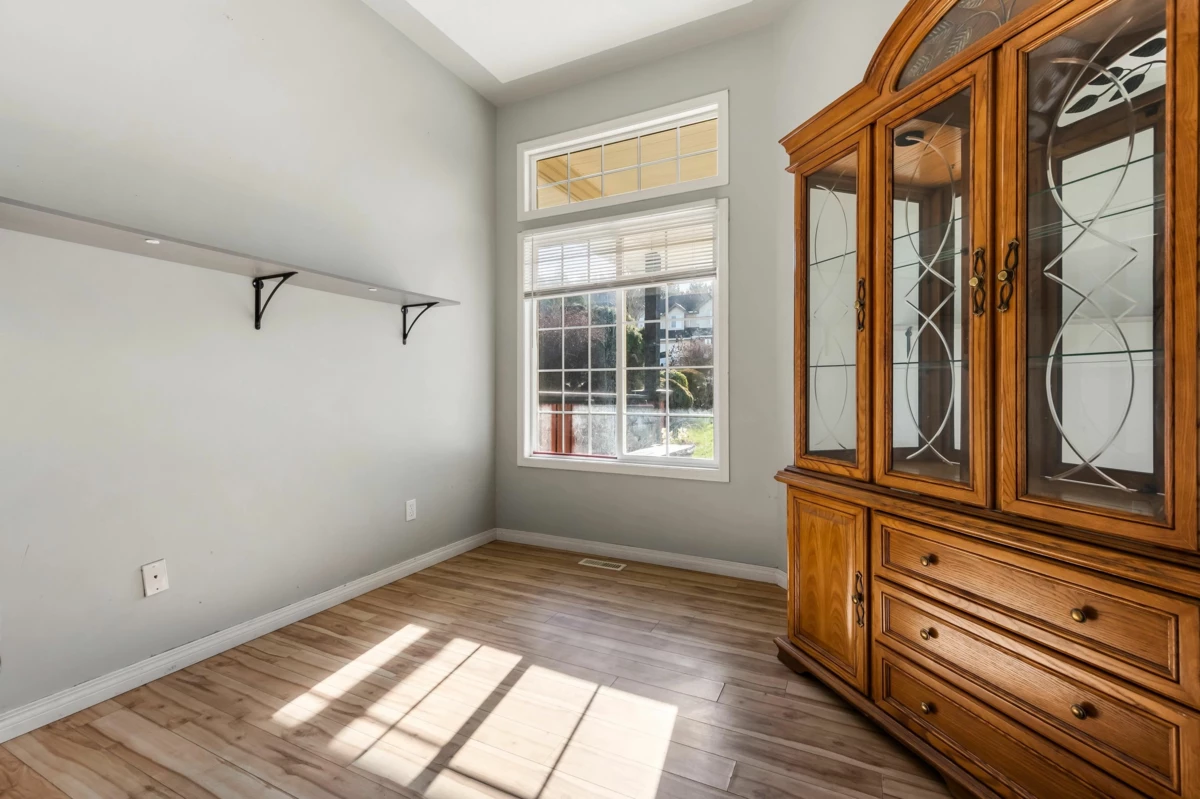 Family Room Photo of 46286 Valleyview Road, Chilliwack, BC