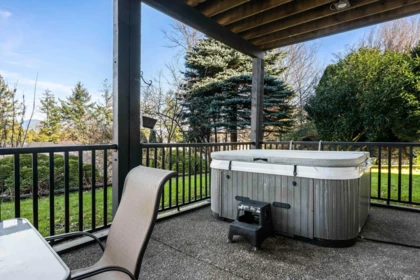 Hot Tub / Spa Photo of 46286 Valleyview Road, Chilliwack, BC