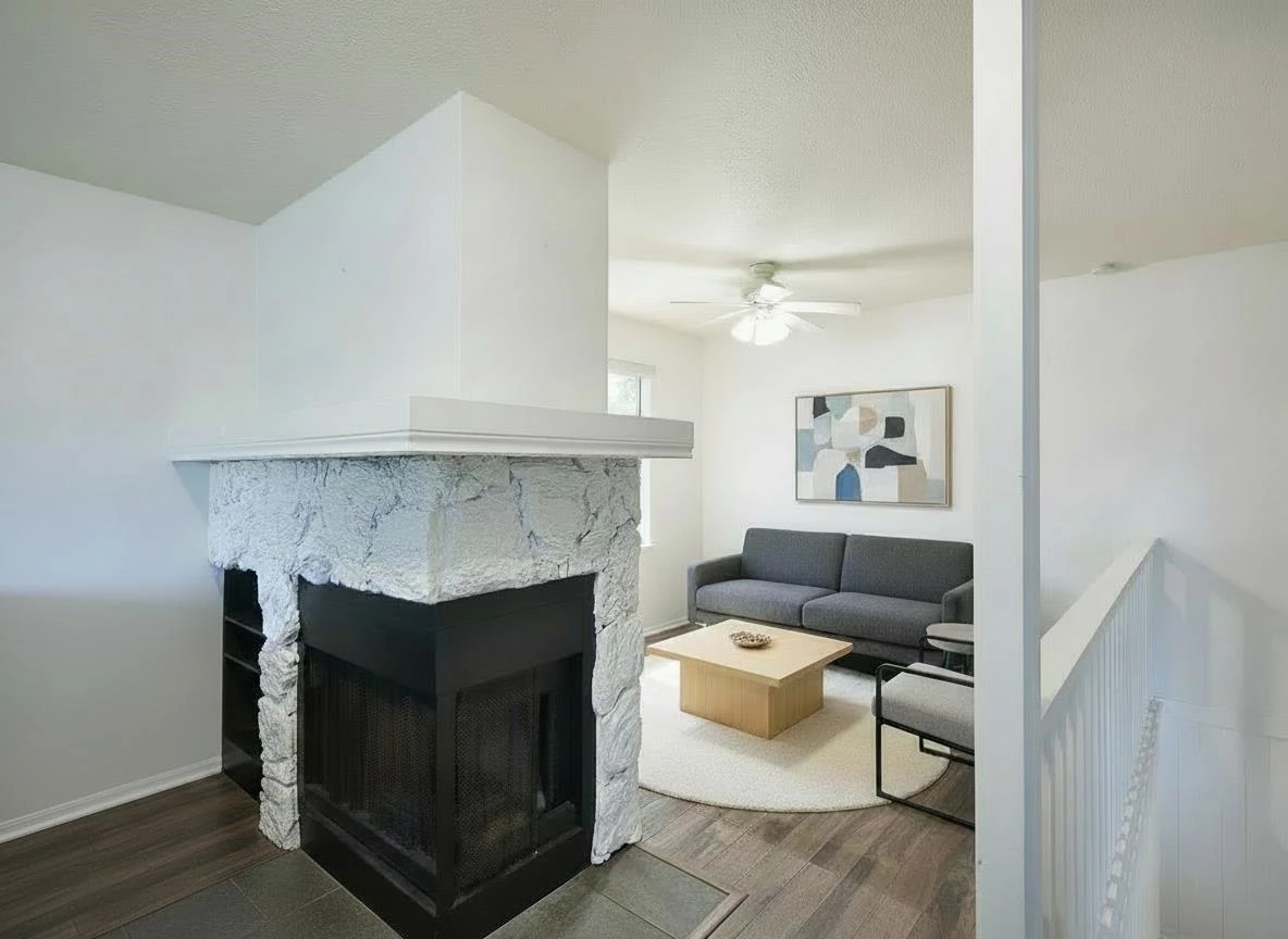Dining Area Photo of 5727 Trail Avenue, Sechelt, BC