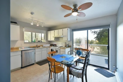 Kitchen Photo of 5727 Trail Avenue, Sechelt, BC