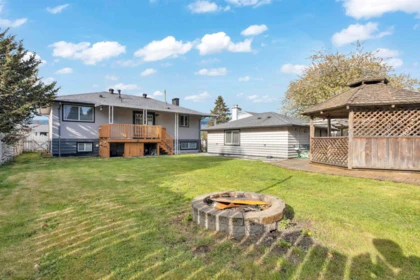 Garden / Landscaping Photo of 14682 111 Avenue, Surrey, BC