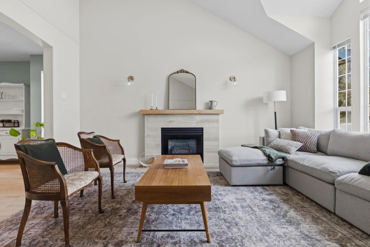 Family Room Photo of 23623 Tamarack Lane, Maple Ridge, BC