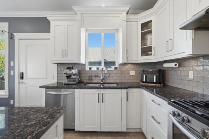 Breakfast Nook Photo of 7669 211a Street, Langley, BC
