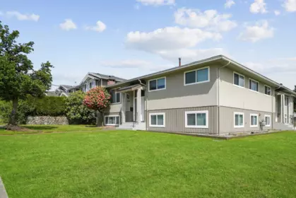 1570 Sperling Avenue, Burnaby, BC, Burnaby — Duplex for sale