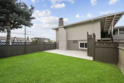 Outdoor Kitchen Photo of 1570 Sperling Avenue, Burnaby, BC