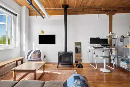 321 2556 E Hastings Street, Vancouver, BC, Vancouver — Apartment/Condo for sale