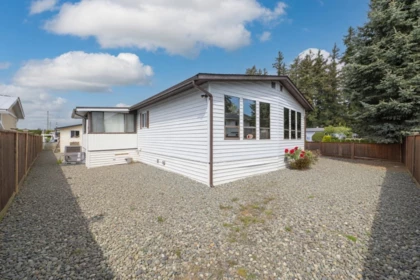 Hot Tub / Spa Photo of 240 27111 Avenue, Langley, BC