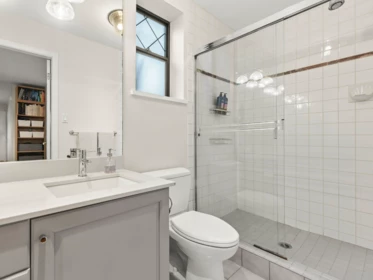Swimming Pool Photo of 232 W 14th Avenue, Vancouver, BC