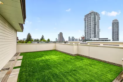 Outdoor Patio Photo of 211 13768 108 Avenue, Surrey, BC
