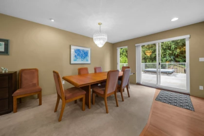 Breakfast Nook Photo of 20128 43 Avenue, Langley, BC