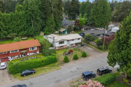 Fitness Center Photo Near 20128 43 Avenue, Langley, BC